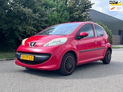 Peugeot 107 - 1.0-12V XS 5DR*Airco*Remmen moeten gemaakt worden*Elektrische ramen