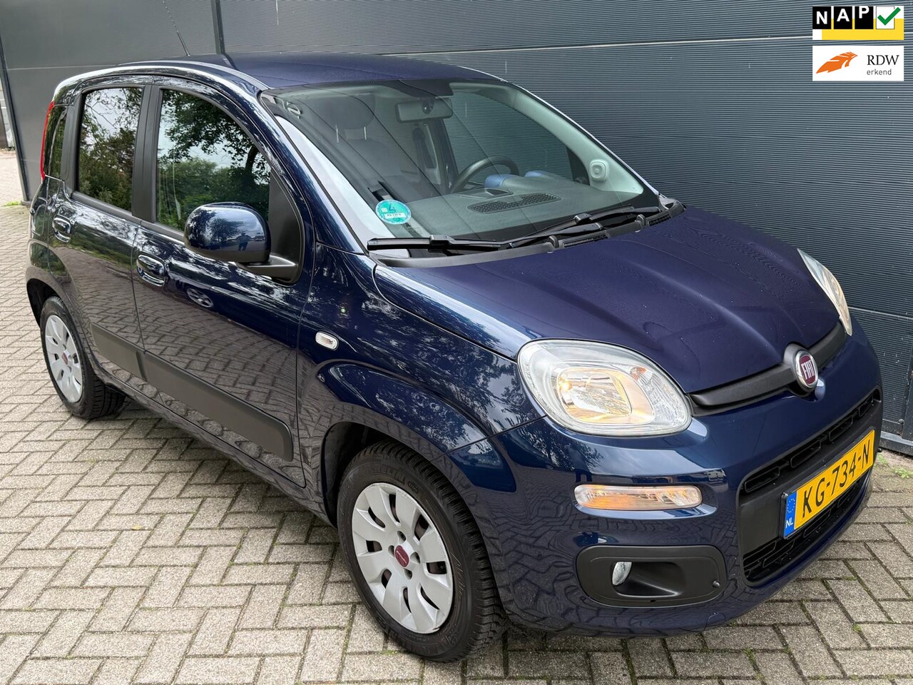 Fiat Panda - 0.9 TwinAir Lounge/Automaat/Airco climate/bluetooth/Aux/trekhaak - AutoWereld.nl
