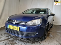 Volkswagen Golf - 1.6 TDI Trendline BlueMotion - Clima - Navi - Cruise - Schade