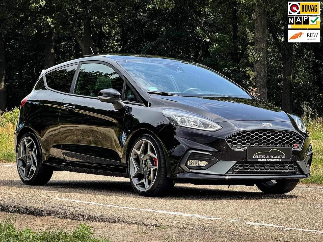 Ford Fiesta - 1.5 EcoBoost ST-3 | Panorama | Clima | Cruise | CarPlay | Metalic | PDC | 1e eigenaar | - AutoWereld.nl