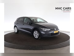 Volkswagen Golf - 1.5 TSI Life Business | Navi | Elektrische stoelen | Trekhaak |