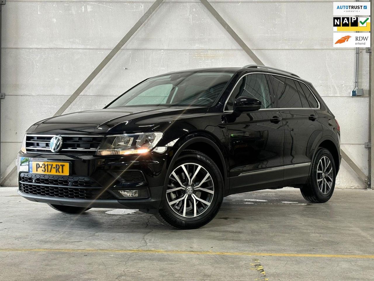Volkswagen Tiguan - 1.4 TSI Comfortline Business Navi Pdc Lmv - AutoWereld.nl