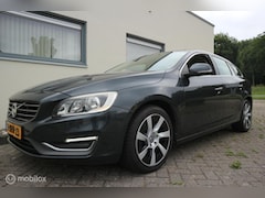 Volvo V60 - 2.0 D4 180pk Summum LEDER/NAVIGATIE/LMV