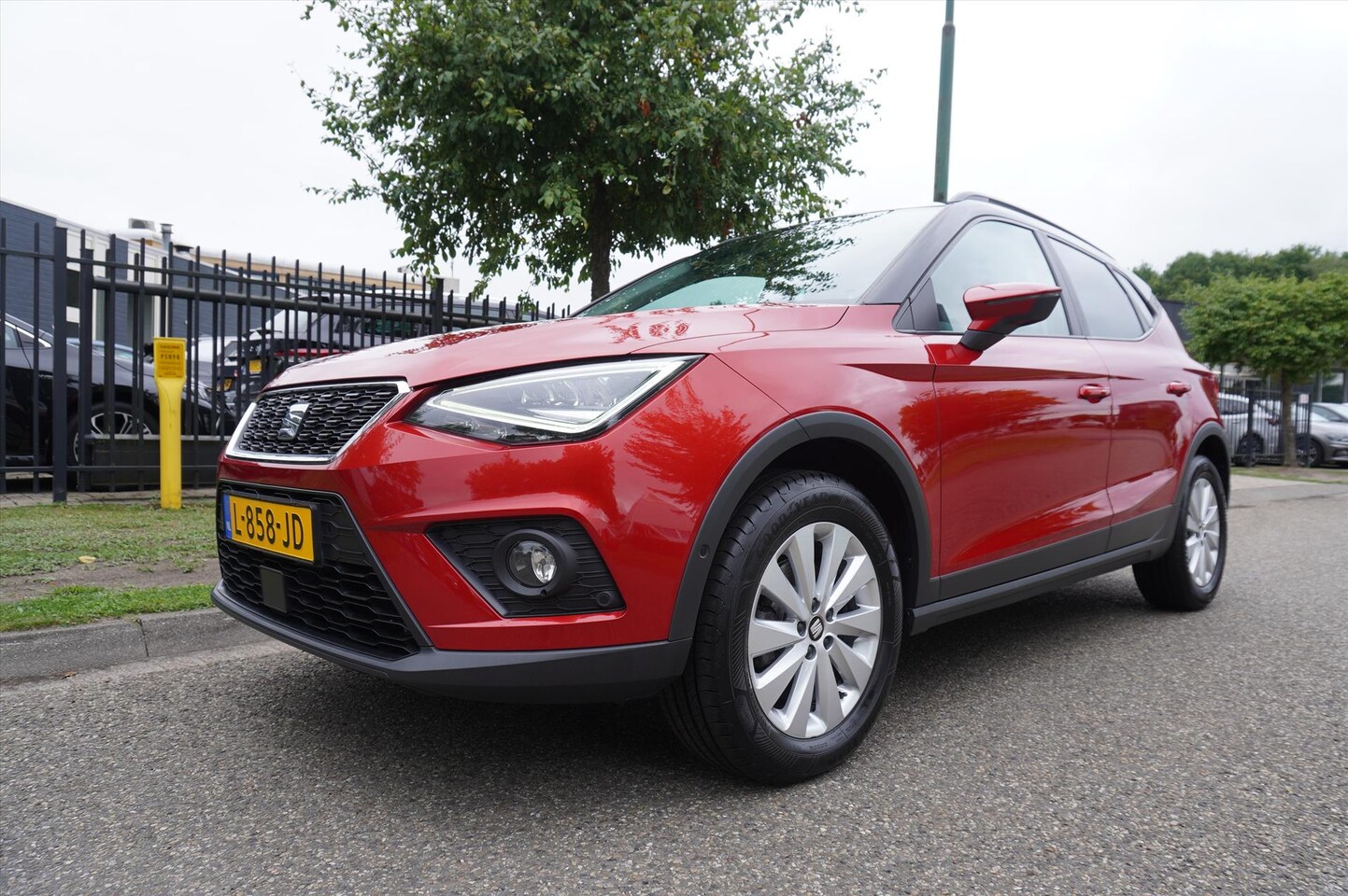 SEAT Arona - 1.0 TSI 110pk Style Business Intense Plus Apple Carplay - AutoWereld.nl