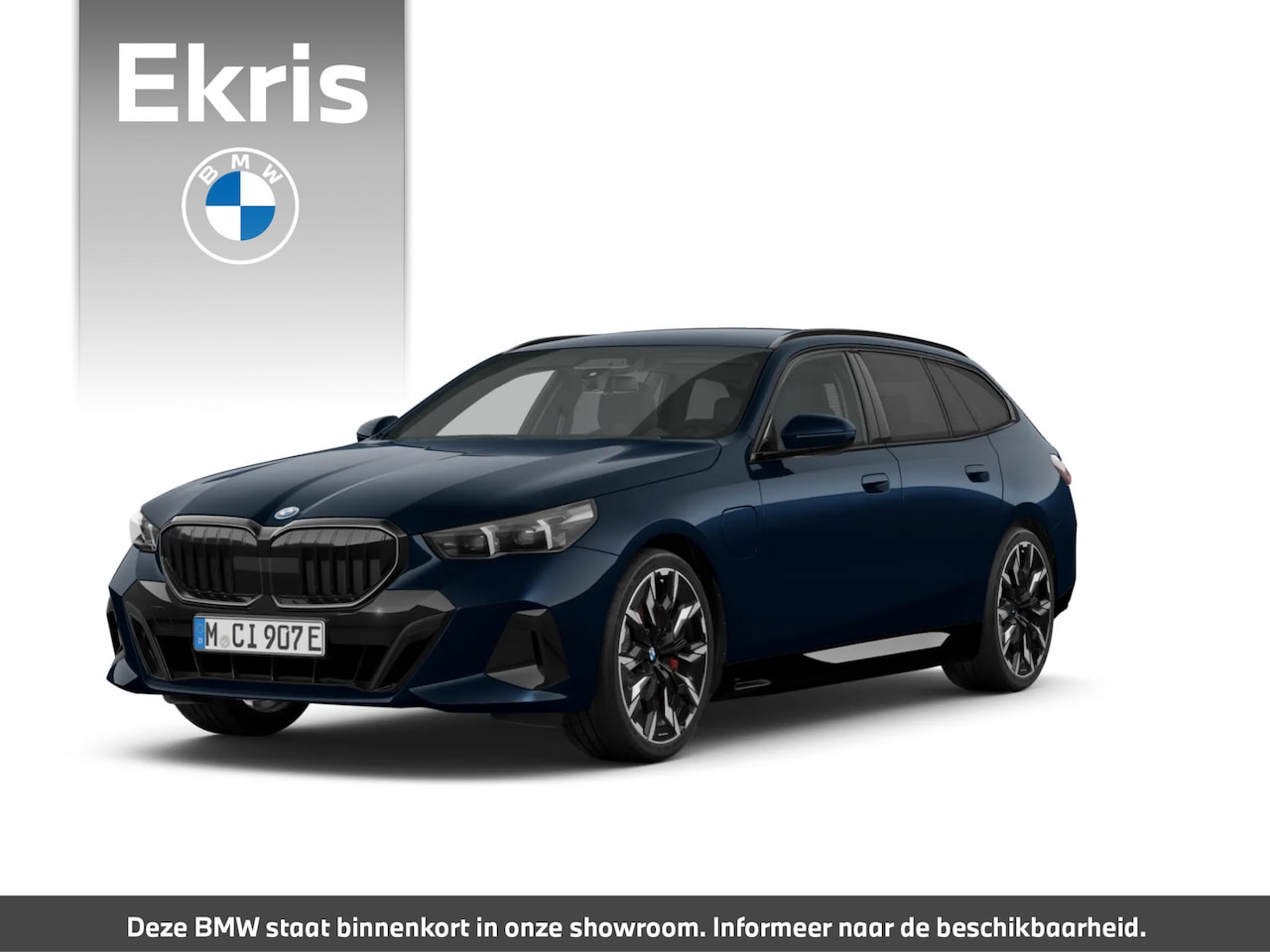 BMW 5-serie Touring - 550e xDrive | M sportpakket pro | Individual lak | Innovation Pack | Trekhaak - AutoWereld.nl