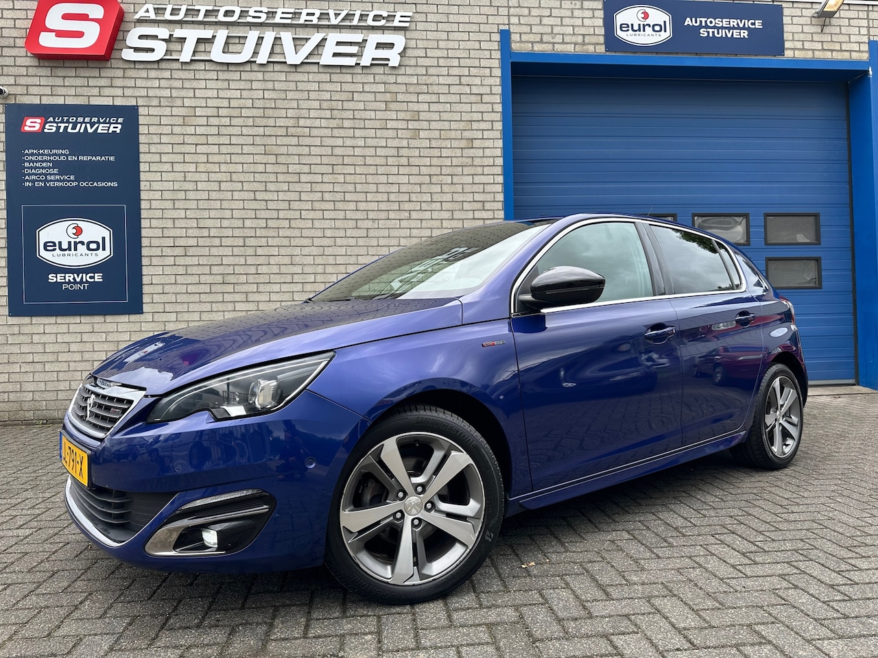 Peugeot 308 - 1.2 PureTech GT-Line 1.2 PureTech GT-line - AutoWereld.nl