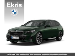 BMW 5-serie Touring - 530e | M Sportpakket Pro | Individual Lak | Trekhaak | Innovation Pack | Comfort Pack