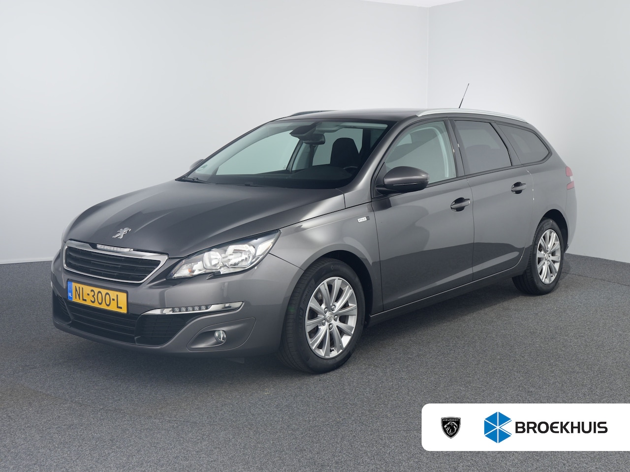 Peugeot 308 SW - 1.2 PureTech Style Panoramadak | Audio-navigatie full map | Cruise control | Dakrails - AutoWereld.nl