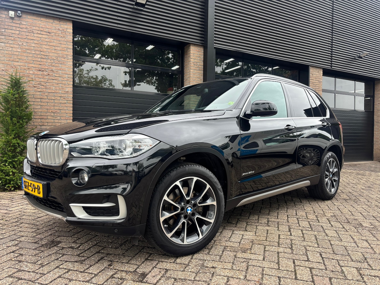 BMW X5 - XDrive30d High Executive 63.000Km 1ste eigenaar - AutoWereld.nl
