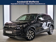 Volkswagen Tiguan - 1.5 eHybrid 204pk Life | Leren bekleding, Massage, Ventilatie | Pano. Schuifdak