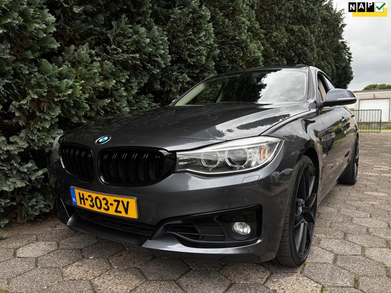BMW 3-serie Gran Turismo - 320i Luxury | Pano - AutoWereld.nl
