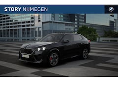 BMW X2 - sDrive20i High Executive M Sport Automaat / Panoramadak / Trekhaak / Sportstoelen / Adapti
