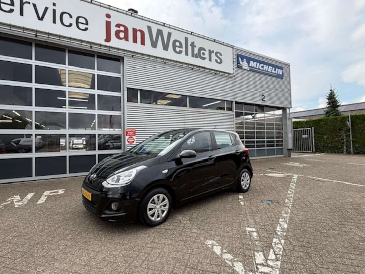 Hyundai i10 - 1.0i i-Motion Comfort 5-drs Airco / 40.405km / All-in prijs! - AutoWereld.nl