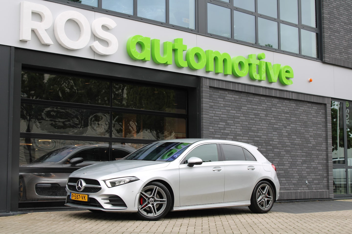 Mercedes-Benz A-klasse - 200 Business Solution AMG | AMG PAKKET | STOELVERW | CAMERA | 18 INCH | - AutoWereld.nl
