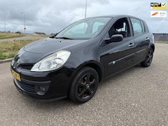 Renault Clio - 1.6-16V Dynamique S Airco Trekhaak HalfLeder Cruise-Control