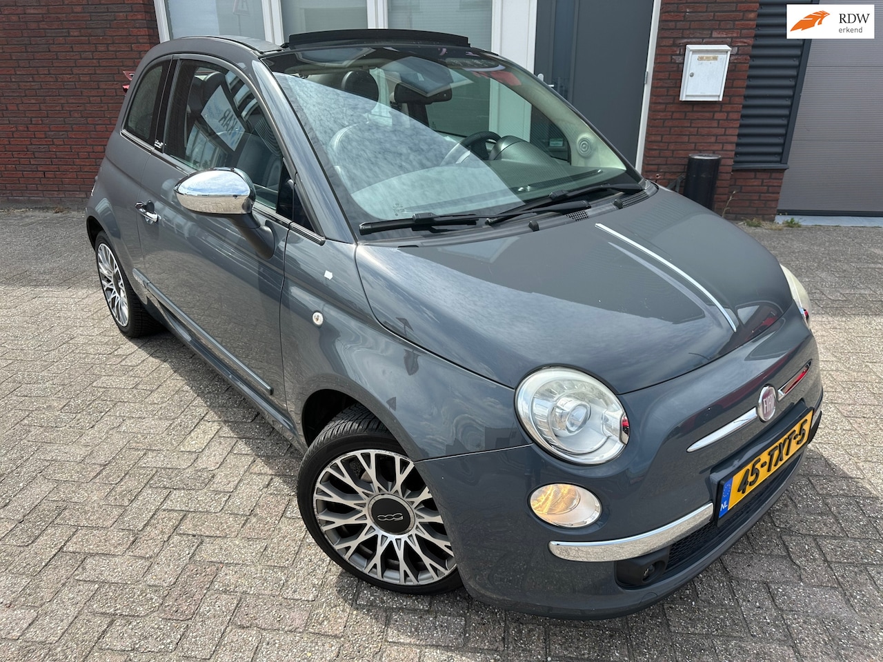Fiat 500 C - 0.9 TwinAir Lounge / AUT / Schuifdak / PDC / Airco - AutoWereld.nl