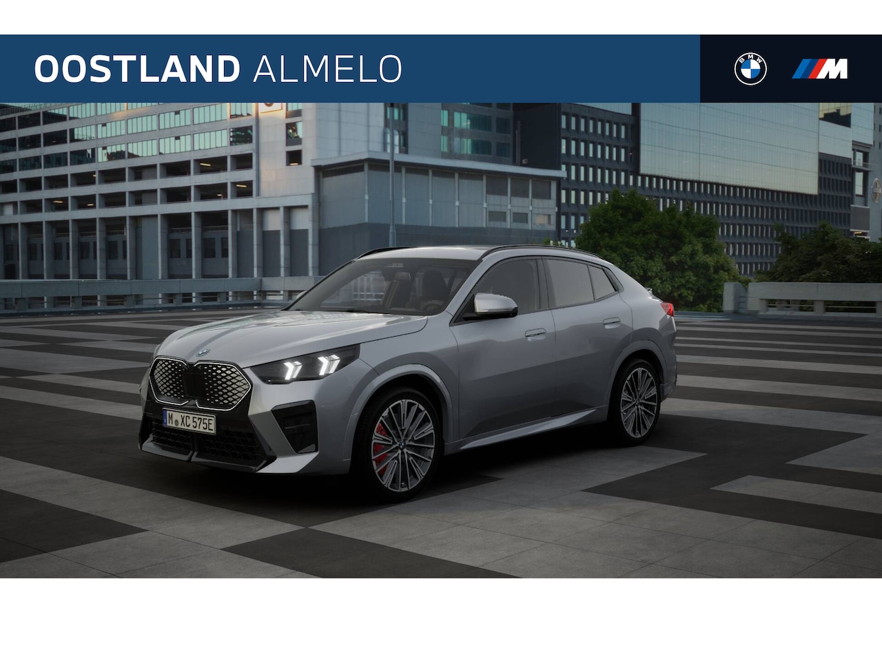 BMW iX2 - eDrive20 High Executive M Sport / Sportstoelen / Adaptieve LED / M Adaptief onderstel / Co - AutoWereld.nl