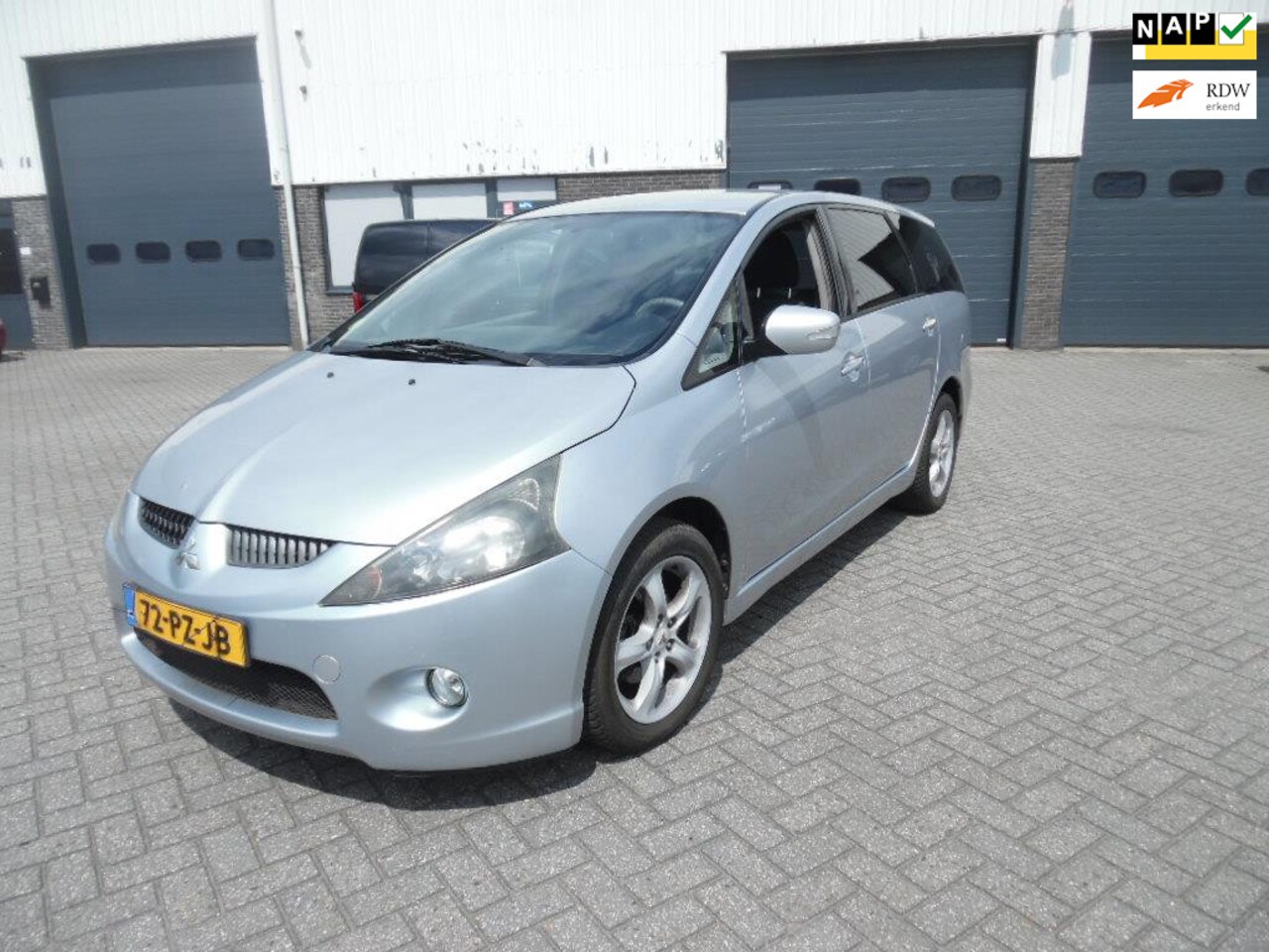 Mitsubishi Grandis - 2.4-16V Intense 7p - AutoWereld.nl