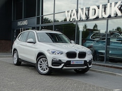 BMW X3 - xDrive30e Elek-Trekhaak Pano.dak Head-Up Elek.Stoelen Driv.Ass. Park.plus Sportstoelen 18'