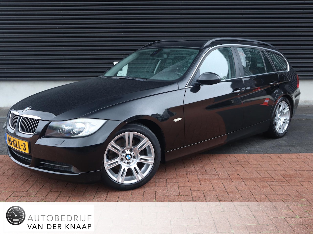 BMW 3-serie Touring - 325i High Executive | Clima | Cruise | Navi Full Map | Sport Stoelen/Onderstel | Xenon | P - AutoWereld.nl