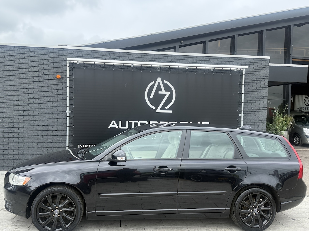 Volvo V50 - 1.6 D2 S/S Limited Edition 1.6 D2 S/S Limited Edition - AutoWereld.nl