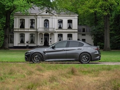 Alfa Romeo Giulia - 2.9 V6 Quadrifoglio MY25 | Facelift | Carbon dak | Carbon stoelen | Akrapovic | Harman/Kar