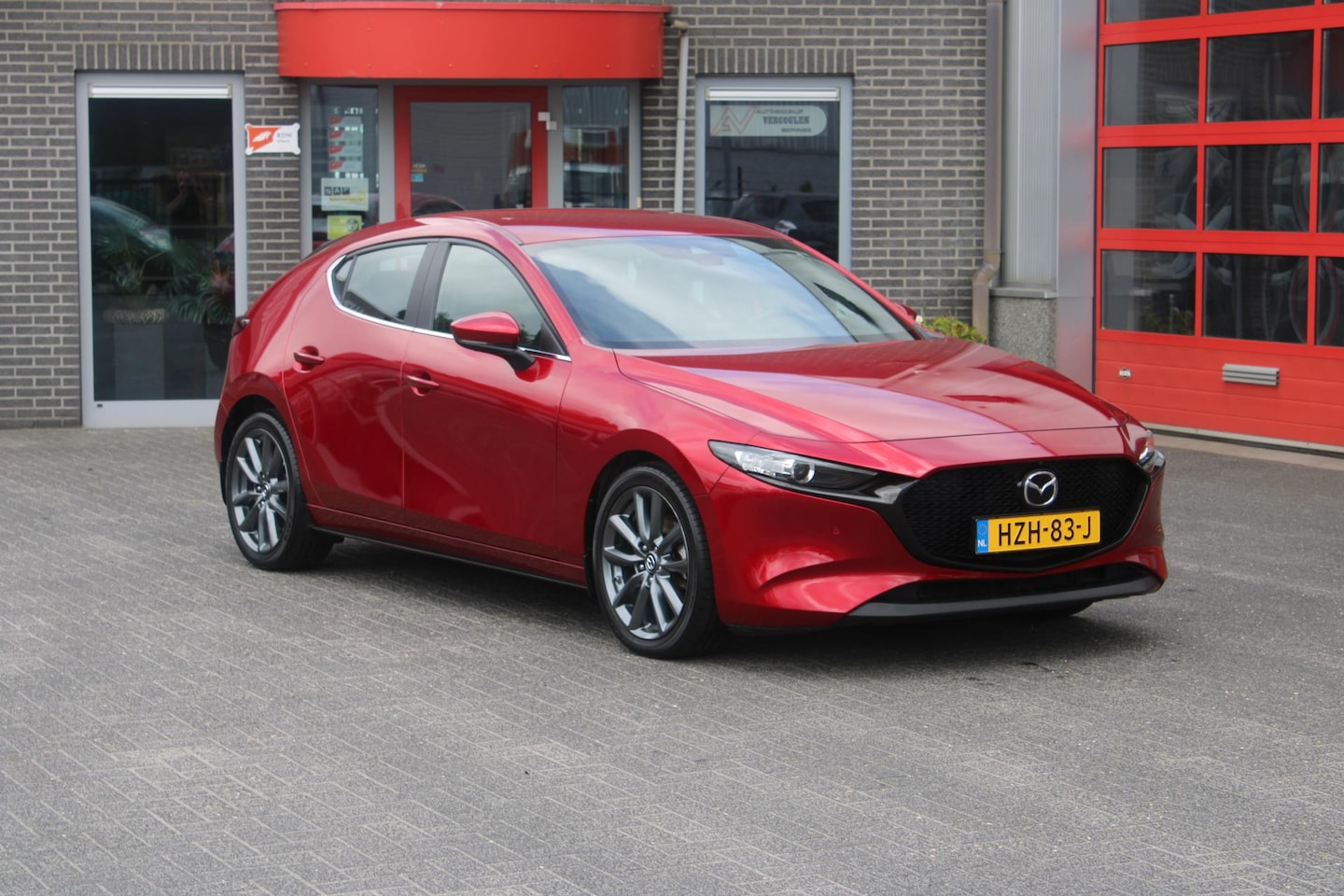 Mazda 3 - 2.0 e-SkyActiv-G M Hybr. Luxury Trekhaak/360camera/Bose - AutoWereld.nl
