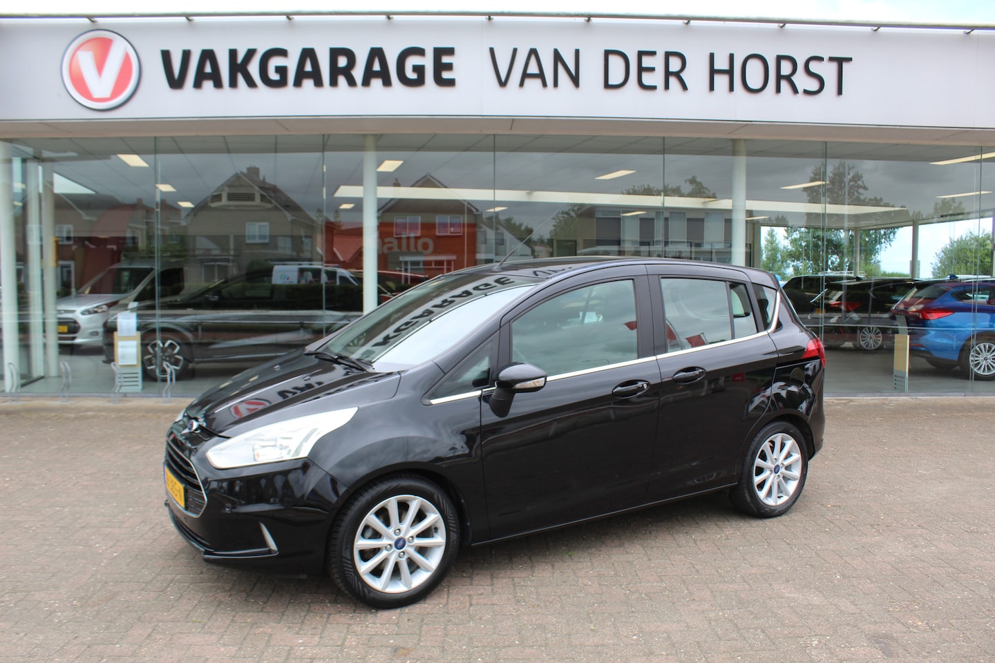 Ford B-Max - 1.0 EcoBoost Titanium 1.0 EcoBoost Titanium , 100pk , Mooie hoge zit Climate control , Panoramadak , Cruise Blue - AutoWereld.nl