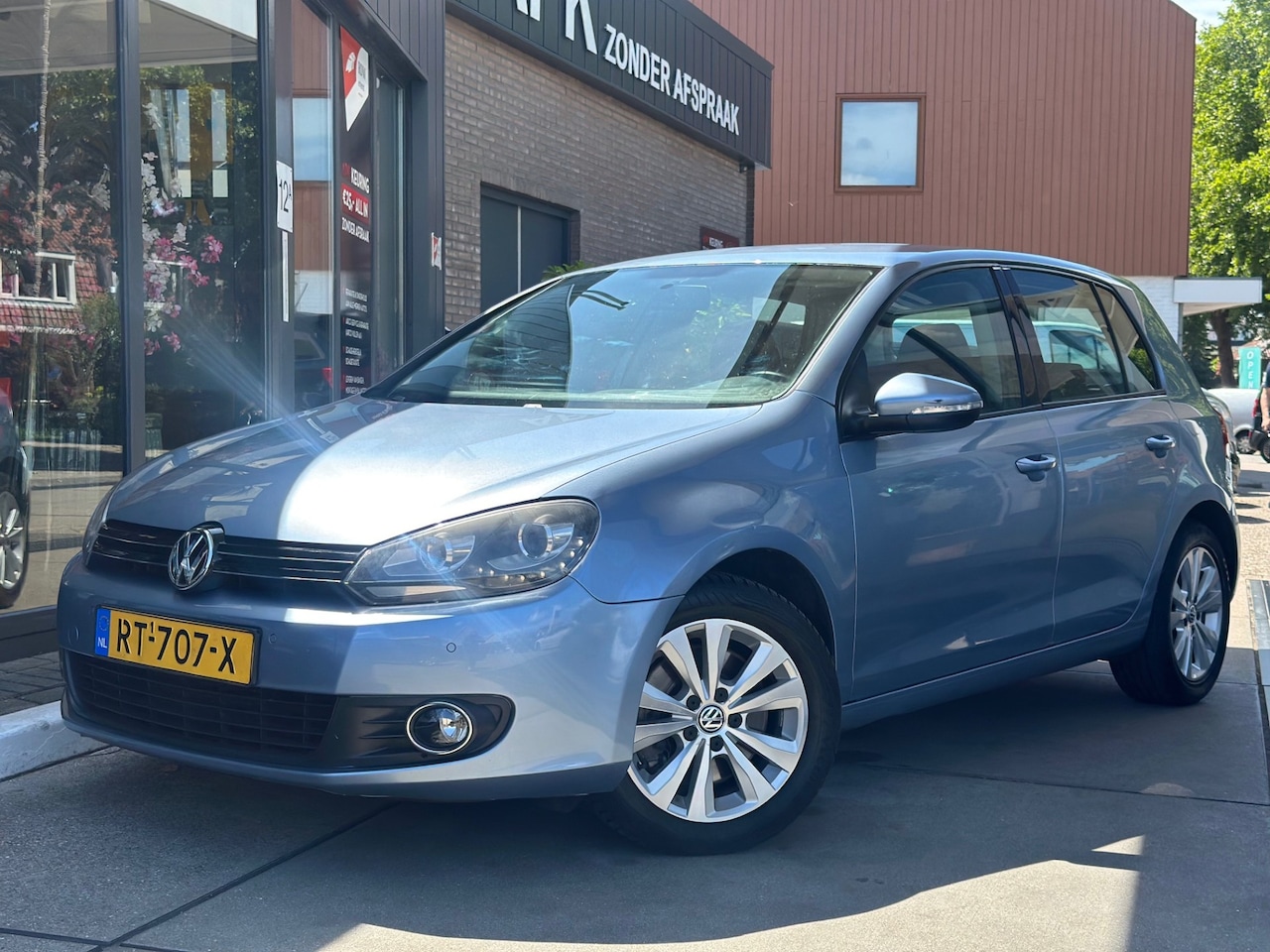 Volkswagen Golf - 1.4 TSI Comfortline | Automaat | Camera - AutoWereld.nl