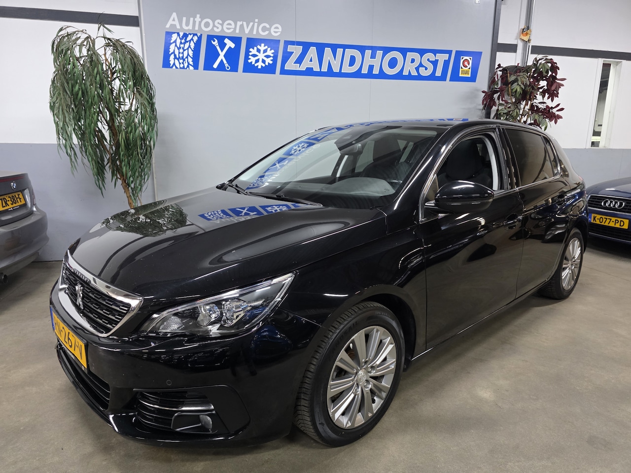 Peugeot 308 - 1.2 PureTech Blue Lease Premium 1.2 PureTech Blue Lease Premium - AutoWereld.nl
