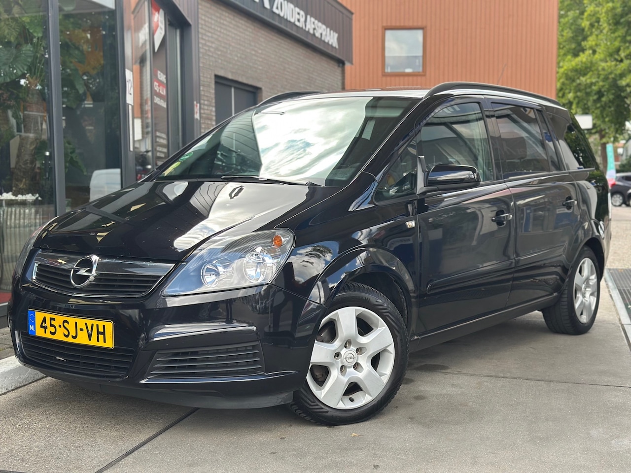 Opel Zafira - 1.8 Enjoy | 7 persoons - AutoWereld.nl