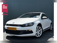 Volkswagen Scirocco - BWJ 2011 1.4 123 PK TSI Highline CLIMA / CRUISE / BLUETOOTH / LMV 17 INCH / ISOFIX / MULTI