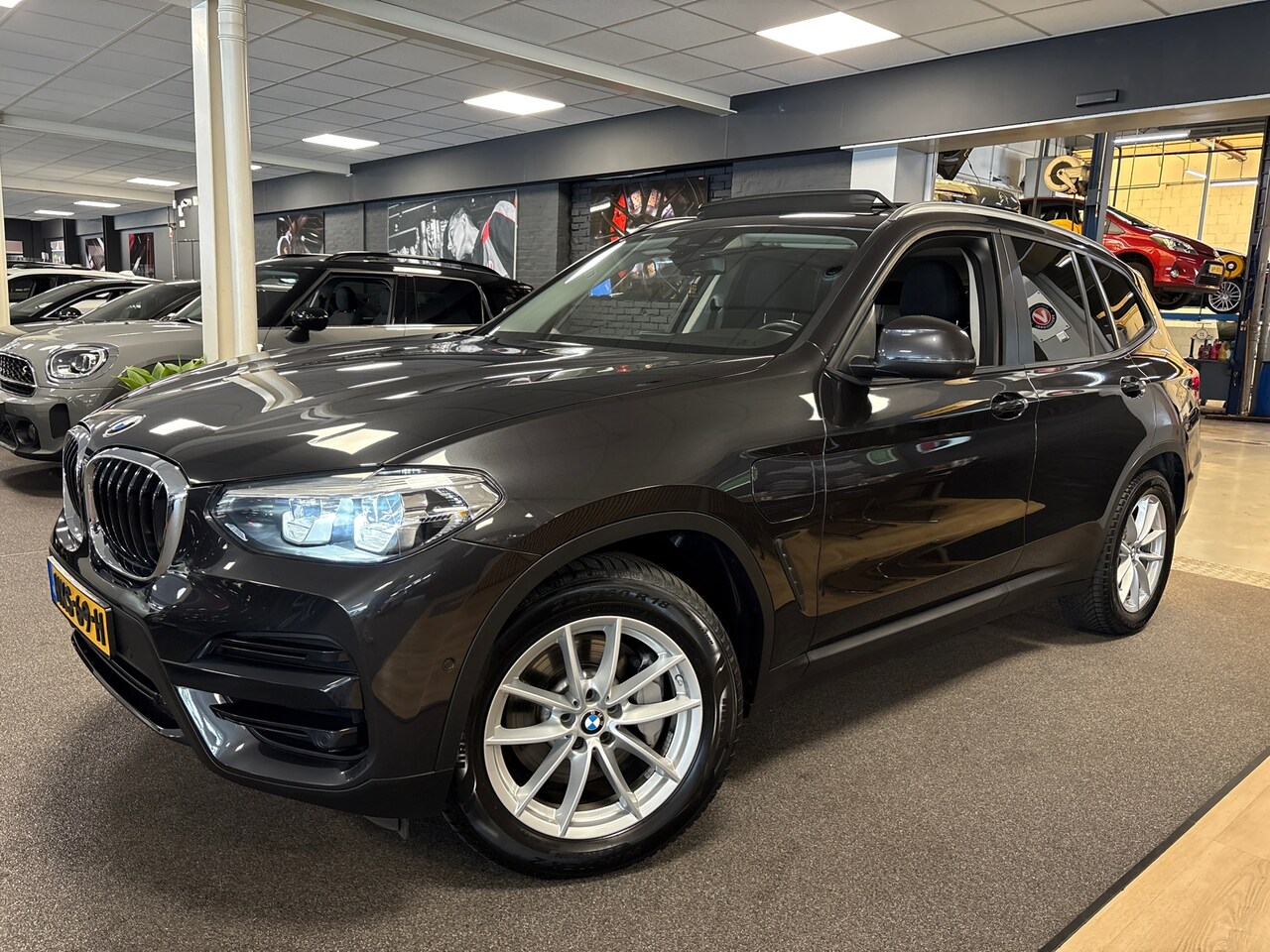BMW X3 - xDrive30e High Executive XDrive30e High Executive,pano,navi,360 ,elec klep,camera,dealer ondh - AutoWereld.nl