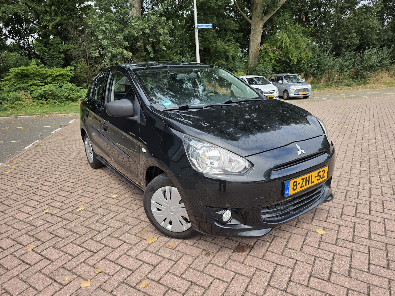 Mitsubishi Space Star - 1.0 Entry APK 5DR 2015 APK 2026 - AutoWereld.nl