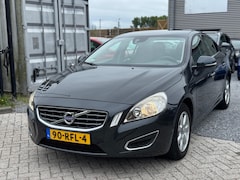 Volvo S60 - 1.6 T4 Kinetic Clima Navi Nap