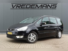 Ford Galaxy - 2.0-16V Ghia 7-PERS / LEES TEKST