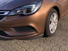 Opel Astra - 1.4 Innovation