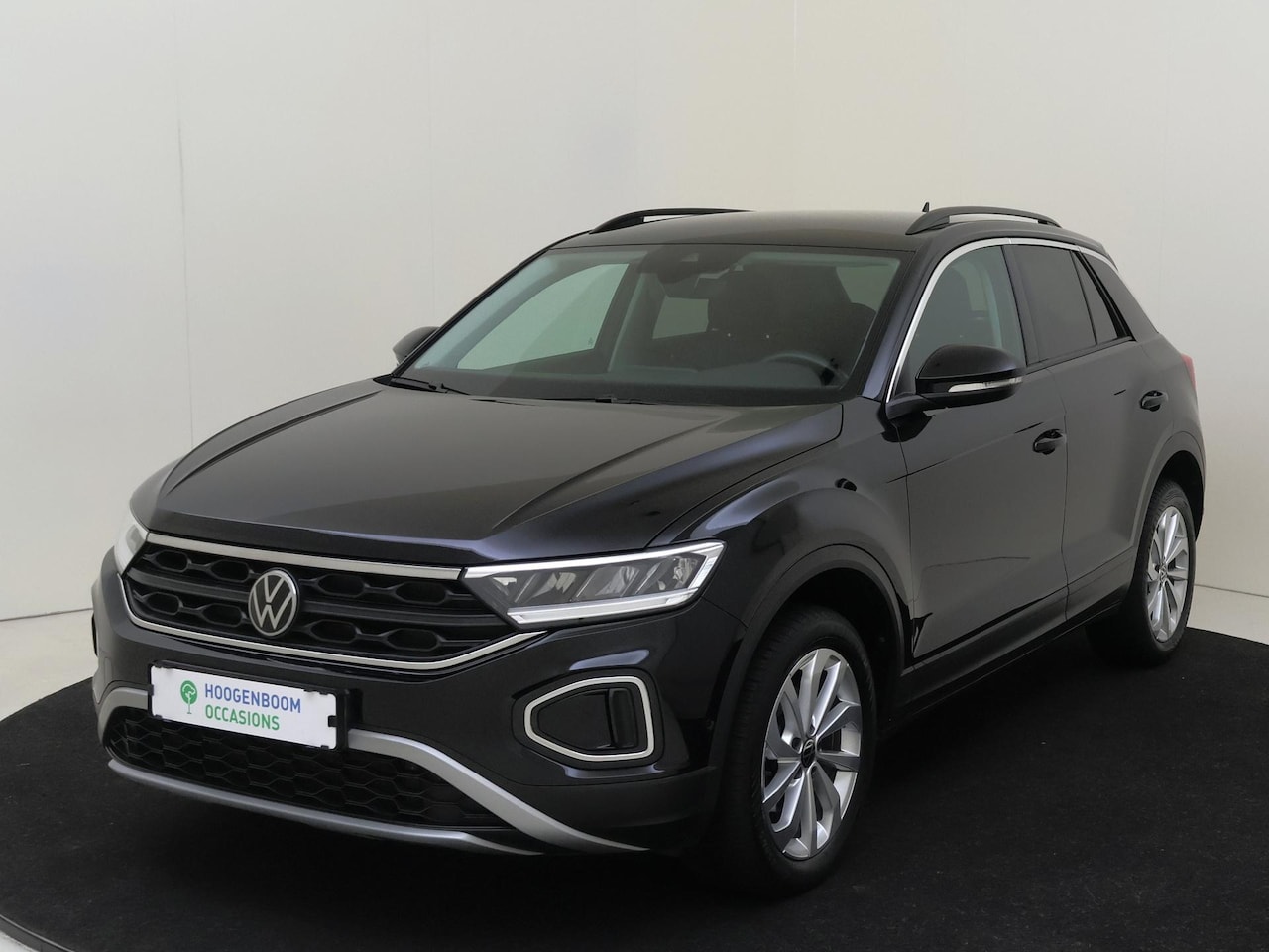 Volkswagen T-Roc - 1.5 TSI Life Business | Achteruitrijcamera | Stoelverwarming | Digital cockpit Pro | Parke - AutoWereld.nl
