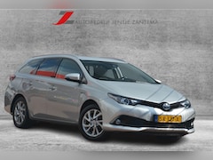 Toyota Auris Touring Sports - 1.8 Hybrid Dynamic | Navigatie | Camera | Cruise-control | NL auto |