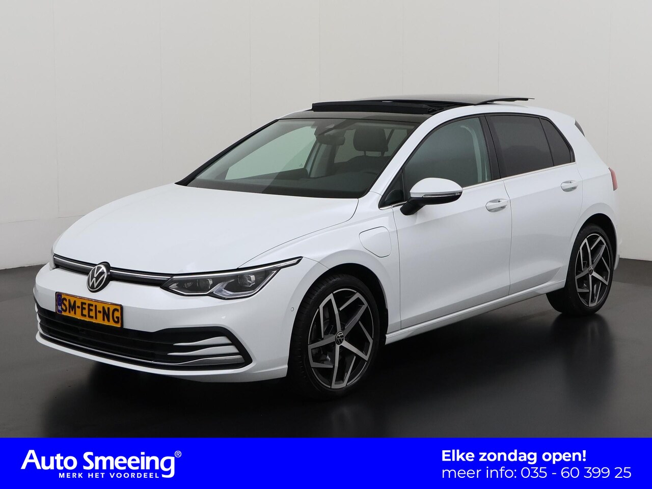 Volkswagen Golf - 1.4 eHybrid Style | Schuifdak | Trekhaak | Camera | Zondag Open! - AutoWereld.nl