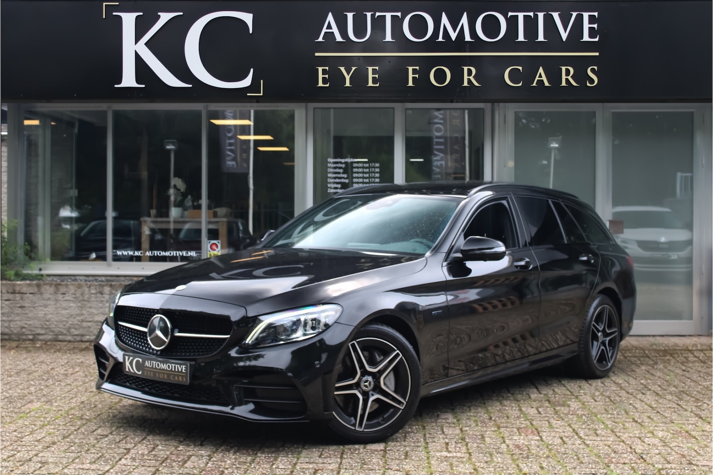 Mercedes-Benz C-klasse Estate - 300e AMG Night | Pano | 360 | Ambiance - AutoWereld.nl