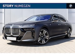 BMW i7 - xDrive60 High Executive M Sport / Panoramadak Sky Lounge / Trekhaak / Massagefunctie / Par