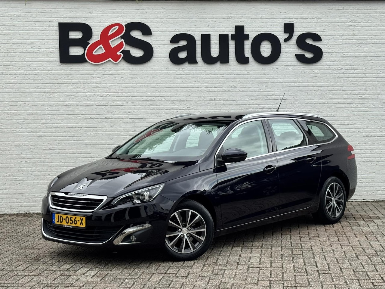 Peugeot 308 SW - 1.2 PureTech Allure Cruise control Climate control Parkeersensor voor en achter Navigatie - AutoWereld.nl