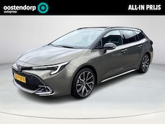 Toyota Corolla Touring Sports - Hybrid 200 Premium *PANORAMA DAK/ HEAD-UP DISPLAY/ TREKHAAK/ NAVIGATIE/ 36 MAANDEN GARANTI