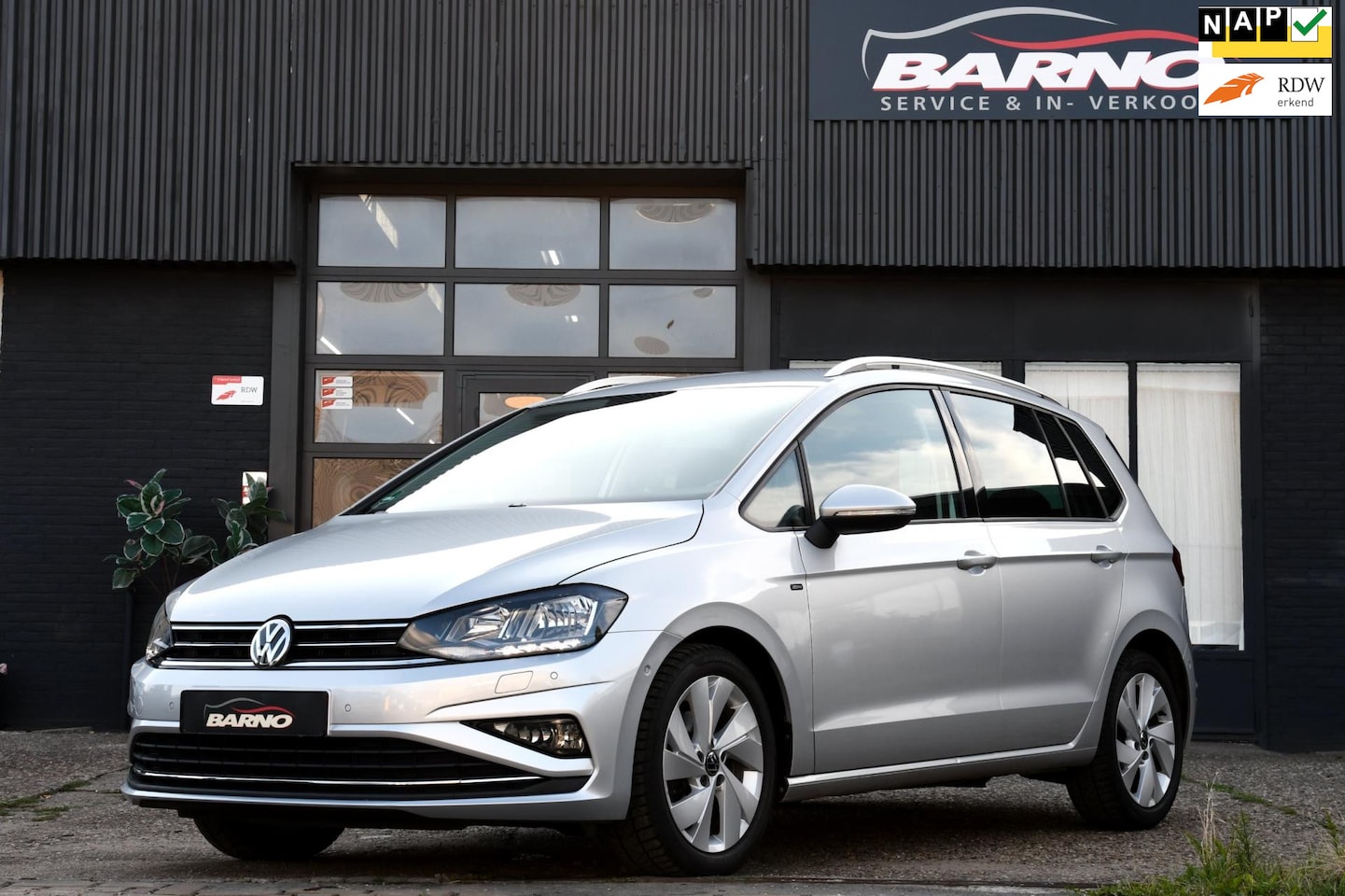 Volkswagen Golf Sportsvan - 1.5 TSI ACT 150PK JOIN CARPLAY|ACC|NAVI - AutoWereld.nl