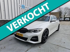 BMW 3-serie Touring - 320i High Executive Edition | M Sport | Panoramadak | Leder/alcantara | Camera | Navi | 19
