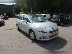 Peugeot 5008 - 1.6 THP ST 7p. LEES TEKST