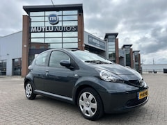 Toyota Aygo - 1.0-12V + 5deurs Airco NAP APK
