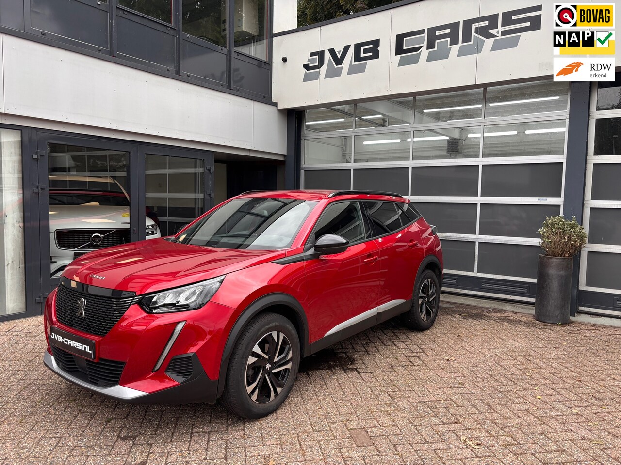 Peugeot 2008 - 1.2 PureTech Allure Pack 1.2 PureTech Allure Pack - AutoWereld.nl