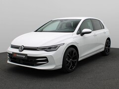 Volkswagen Golf - 1.5 eHybrid Life Edition 204PK DSG Adaptieve Cruise Controle, Navi via Apple Carplay/Andro